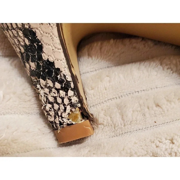 Riverberry Snakeskin Heels Womens Size 6 Black Tan Double Buckle - Picture 7 of 7